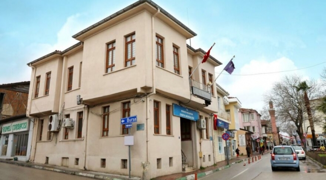 CHP'li belediye, Mazbut Bahram Vakfı'na devredilen Zabıta Müdürlüğü binası için hukuk mücadelesi başlattı