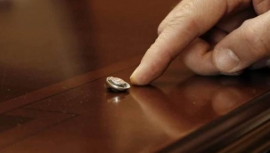 Makam odasından böcek çıkmıştı: Başkanın küfürlü ses kaydı kriz çıkardı