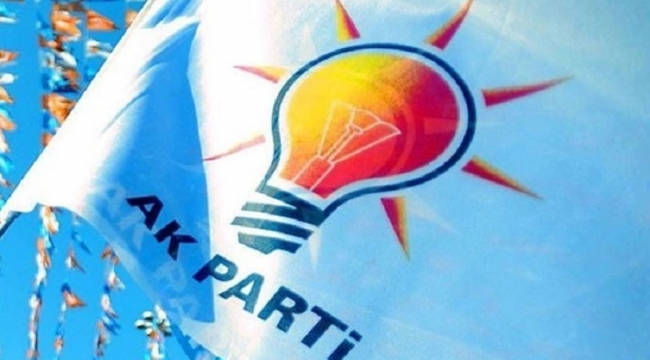 AKPli isim ne ima etti? İstifada dikkat çeken ayrılık mesajı