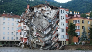 Kastamonu'da sel! Binalar çöktü, beş kişi öldü