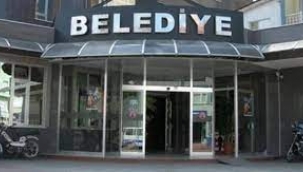 Belediyedeki şantaj kavgası istifa getirdi