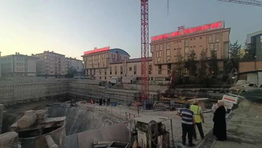 Küçükçekmece Belediyesi suçlu mu? Arel üniversite binası boşaltıldı