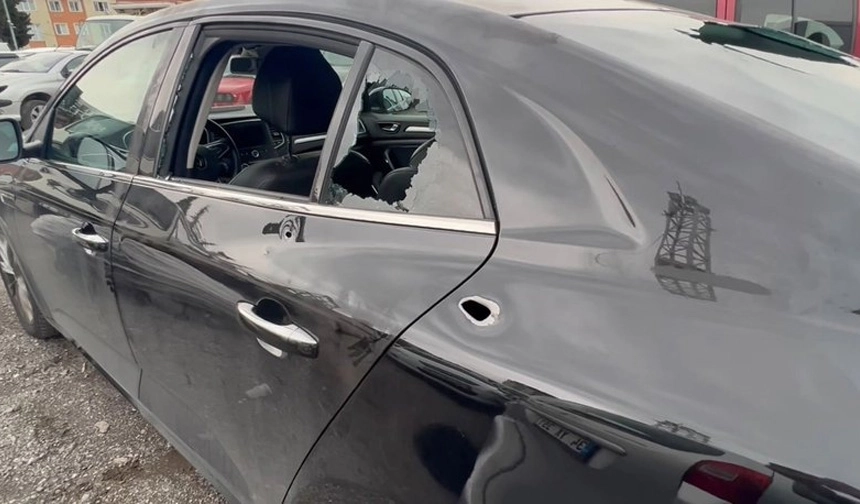 Pendik'te araca silahlı saldırı düzenlendi: 1 ölü 1 yaralı