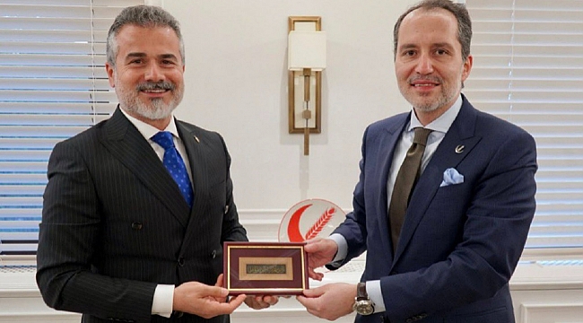 Erdoğan'a teşekkür etti: Eski bakan Suat Kılıç, AKP'den istifa edip Yeniden Refah Partisi'ne katıldı