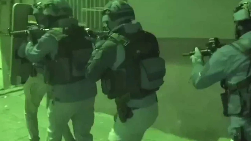 Kırmızı bültenle aranan iki kişi daha İstanbul'da yakalandı