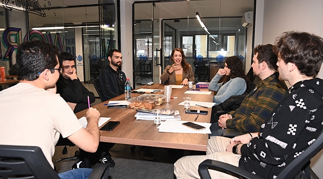 BEŞİKTAŞ BELEDİYESİ GENÇLERİN PROJELERİNİ DESTEKLEYECEK: PROJE NOKTASI HAYATA GEÇİYOR 