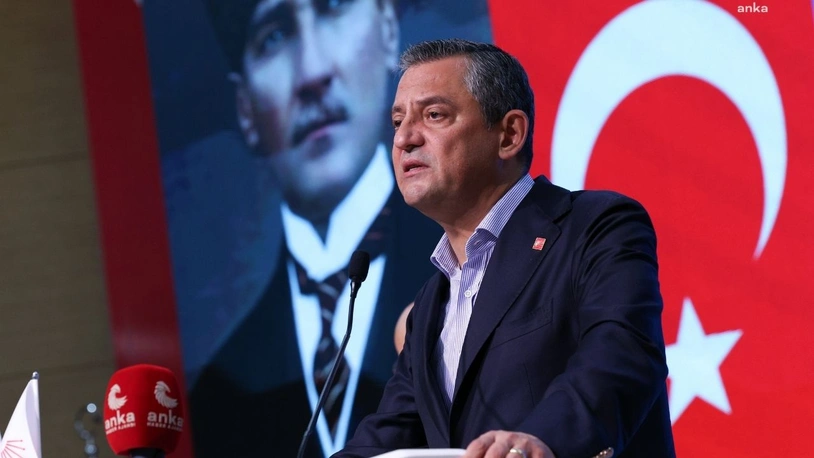 Özgür Özel: Gelecek senenin kasımında sandığı koyalım, Erdoğan da aday olsun