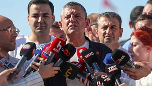 Özgür Özel: Özgür Çelik bizim il başkanımızdır, öyle kalacak