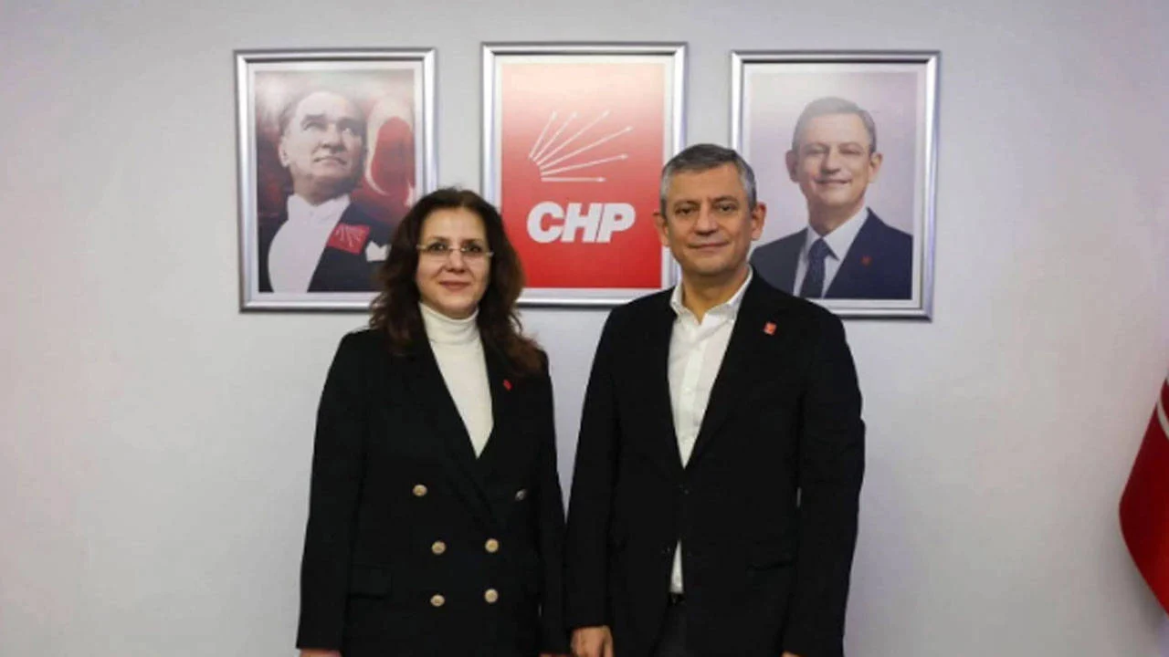 CHP'de üst düzey istifa: İl Başkanı görevi bıraktı